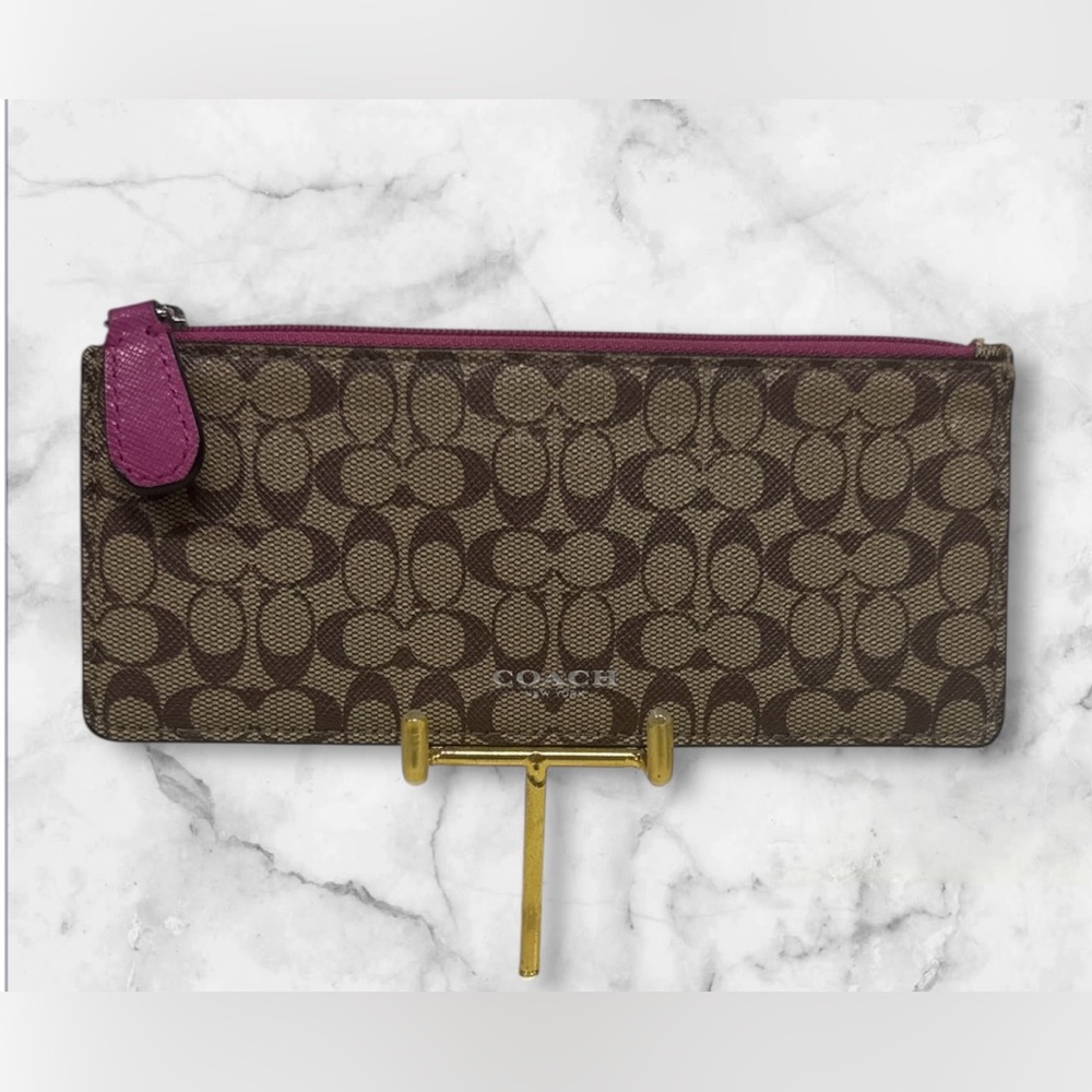 NWOT-Coach Slim Monogram Pouch